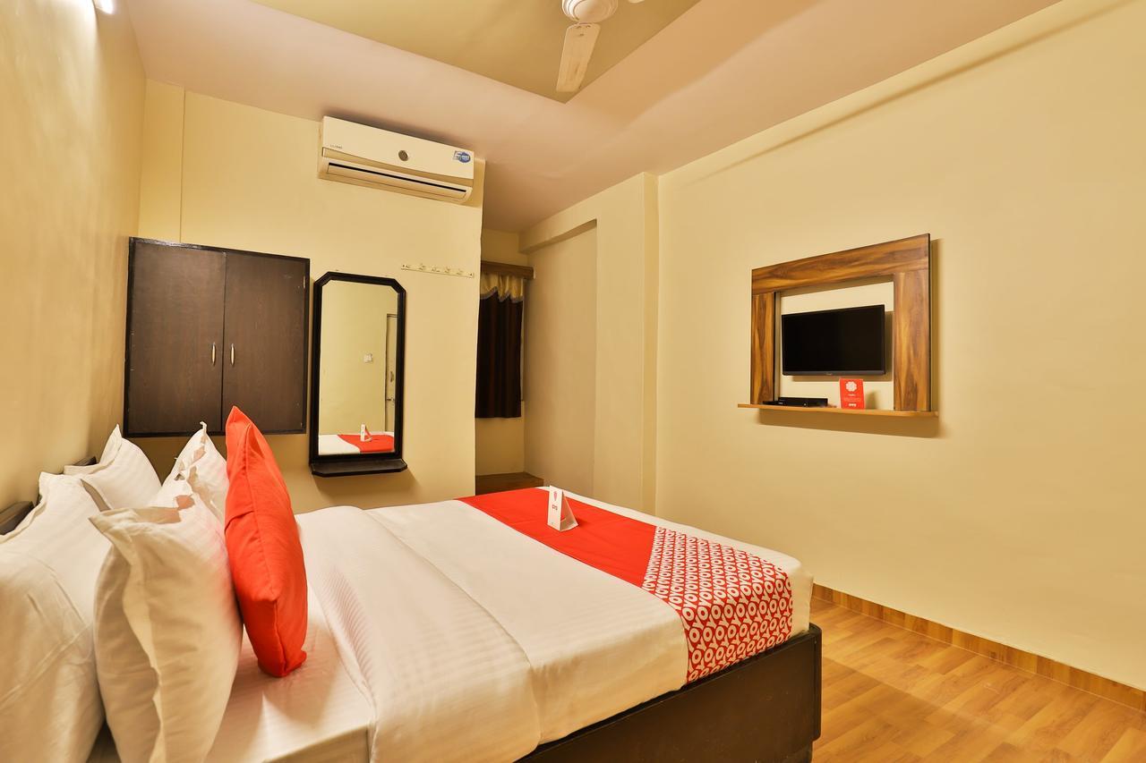 אחמדאבאד Oyo 11427 Hotel Kalyan מראה חיצוני תמונה