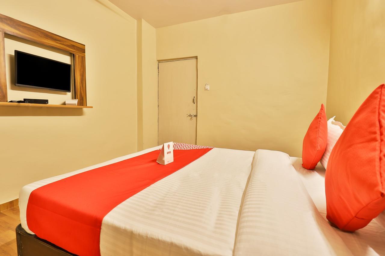 אחמדאבאד Oyo 11427 Hotel Kalyan מראה חיצוני תמונה